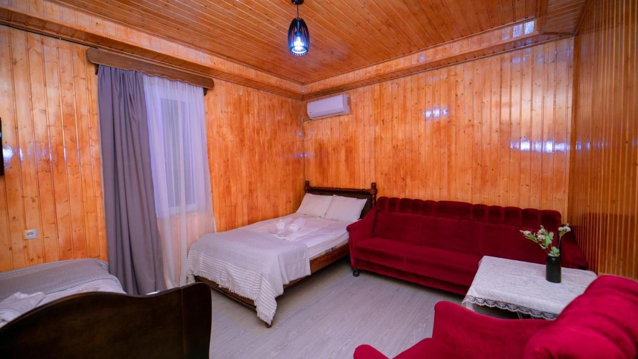 Дом Отдыха Ира Уреки Екстериор снимка